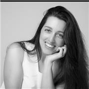 Profesora titutalada en Lenguaje musical. Puedo dar clase desde primaria hasta bachillerato.